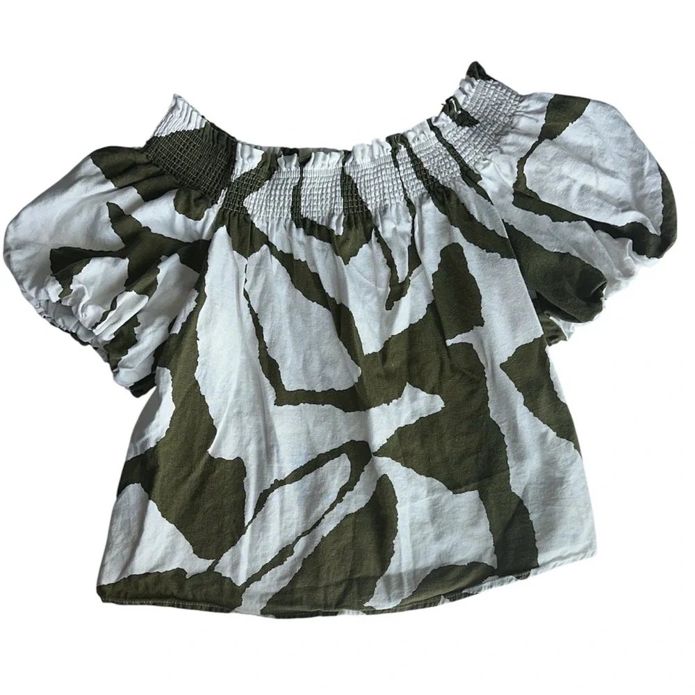 Vince Camuto Olive Green & White Linen Blend Blouse Size Medium - Picture 2 of 4